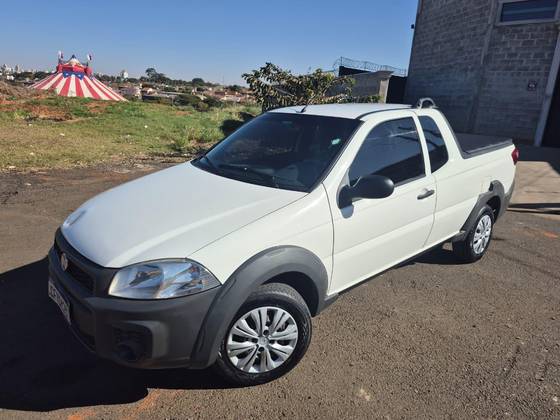 FIAT STRADA 1.4 MPI HARD WORKING CE 8V FLEX 2P MANUAL FIAT STRADA 1.4 MPI HARD WORKING CE 8V FLEX 2P MANUAL